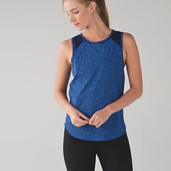 lululemon athletica Tops - Lululemon Sculpt Tank in Blue Size 10